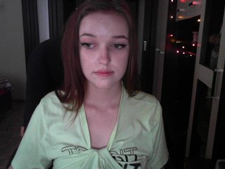 Скриншоты трансляции PleaseLoveMe