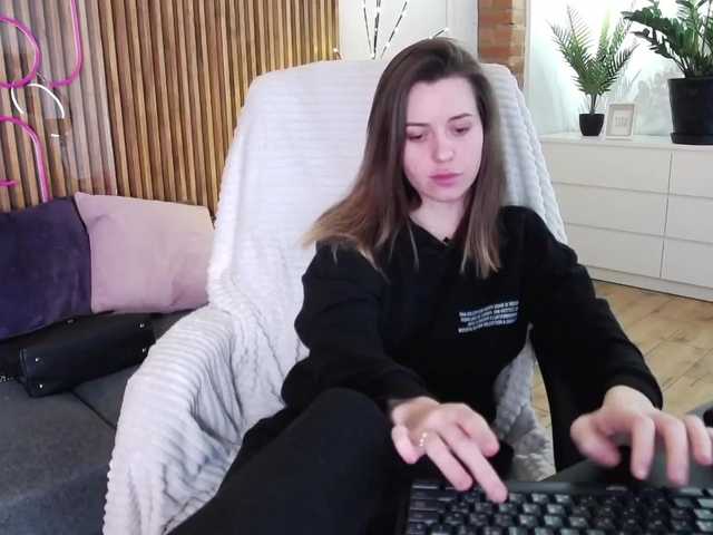 Скриншоты трансляции PolinaPrada