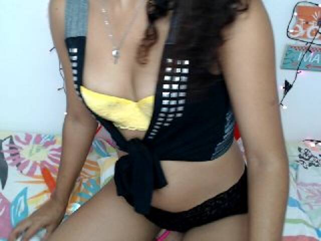 Скриншоты трансляции Polipokergirl