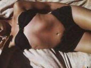 Эротический видеочат polyshkaa