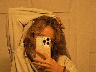 Эротический видеочат poppysweety122