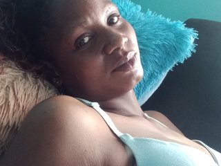 Эротический видеочат Preetyqueen