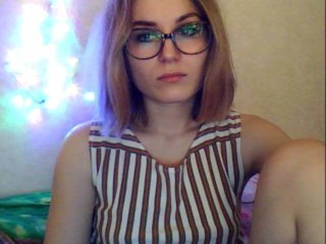 Скриншоты трансляции ASMRGIRL