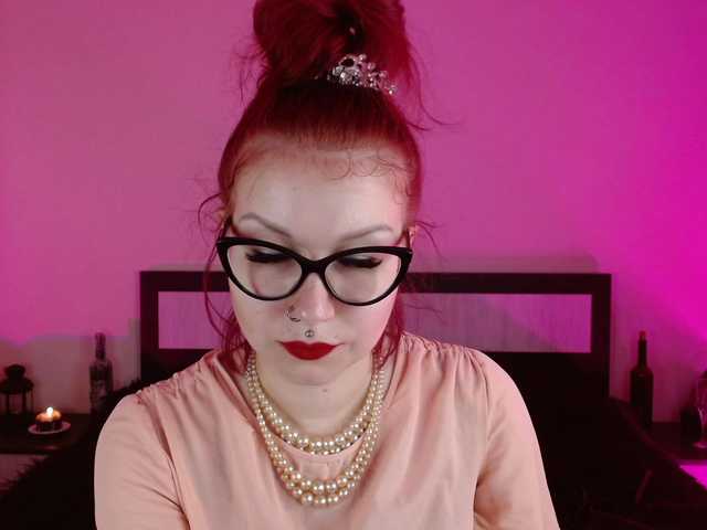 Фотографии Goddess_Amanita You Glamournatrix Findomme will humiliate you gently