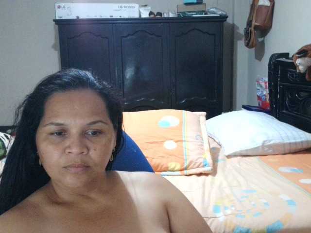 Скриншоты трансляции QueenNight