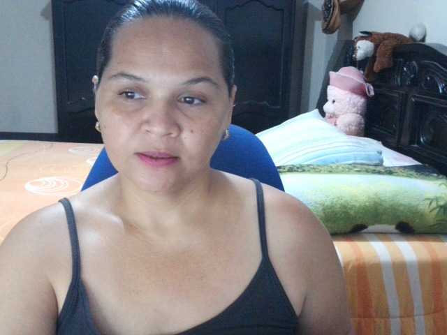 Скриншоты трансляции QueenNight