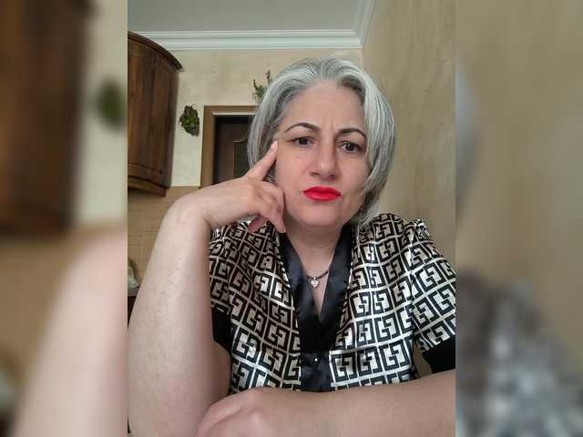 Скриншоты трансляции QueenSusana