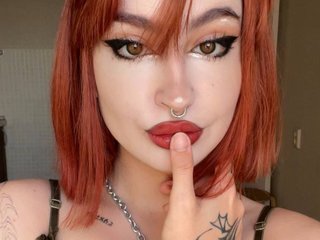 Эротический видеочат RayniraJones