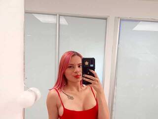 Эротический видеочат Rayveen