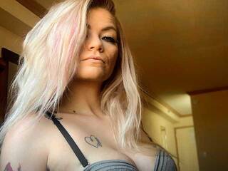 Эротический видеочат realchichi