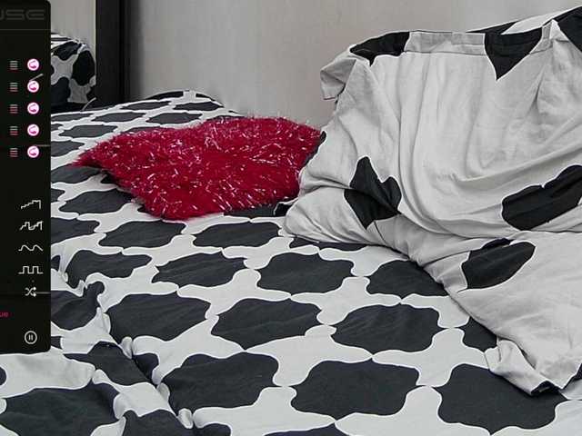 Скриншоты трансляции rebeccafsmith