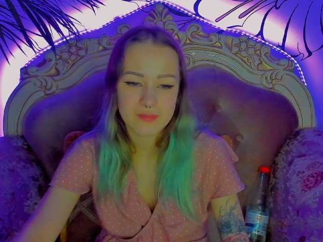 Скриншоты трансляции rebeccaley