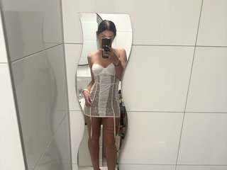 Эротический видеочат Reeree725