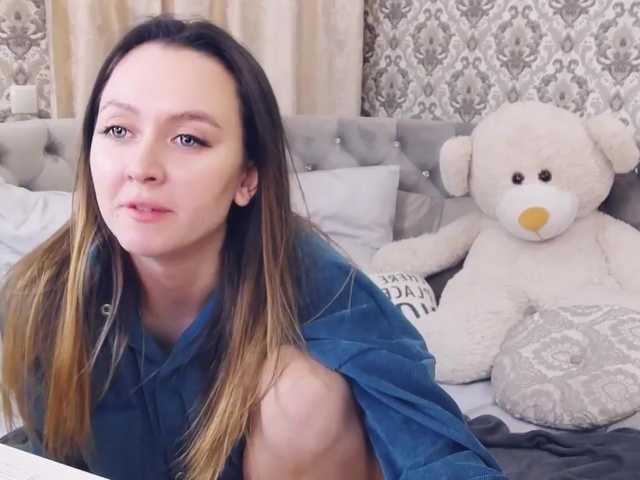 Скриншоты трансляции RihanaFox