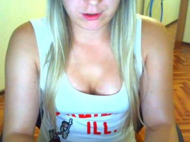 Скриншоты трансляции Your_Girl23