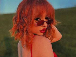 Эротический видеочат RizhayaBestia