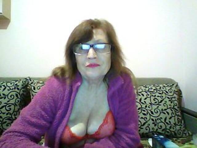 Скриншоты трансляции ladydinna