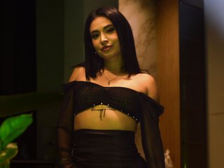 Эротический видеочат RosalineBenz