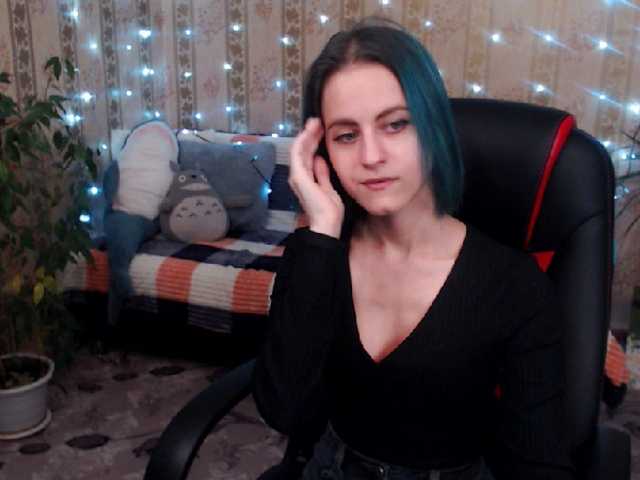 Скриншоты трансляции RosalynHelsin