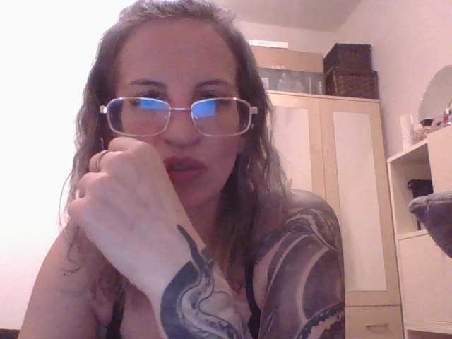 Скриншоты трансляции Rosymara