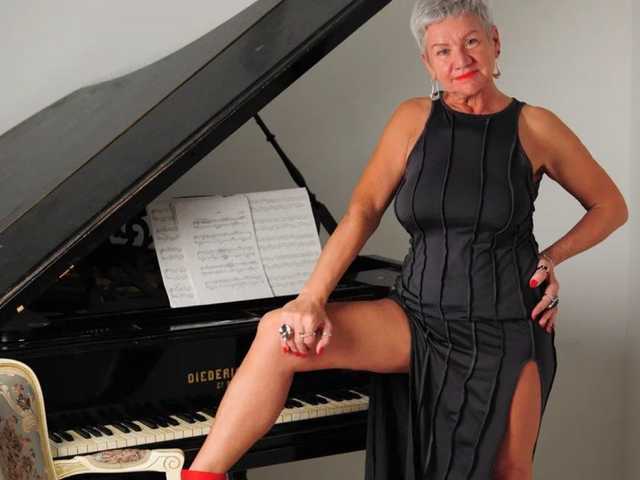 Фотография профиля roxana-brooks