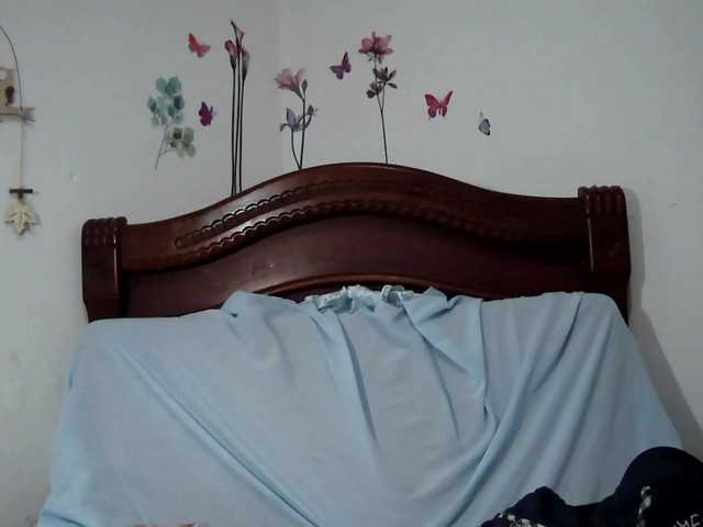 Скриншоты трансляции roxaneTEEN