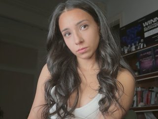 Эротический видеочат roxieflexie