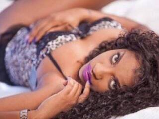 Эротический видеочат RoxiRox