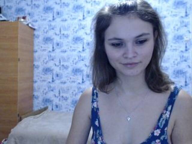 Скриншоты трансляции Roxy-KittY