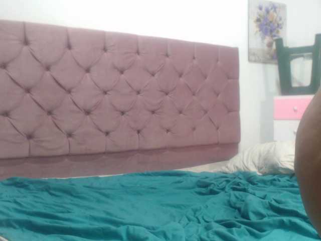 Скриншоты трансляции roxyhot1