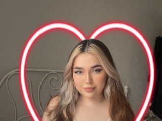 Эротический видеочат RoxySakura