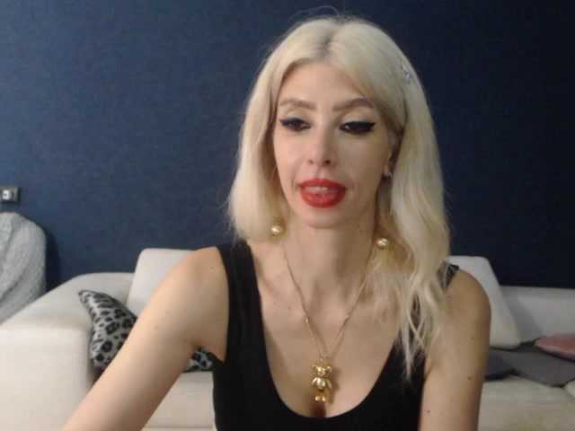 Скриншоты трансляции WhiteQueen888