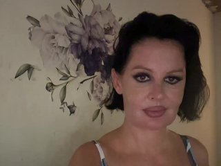Эротический видеочат RoyalBreasts
