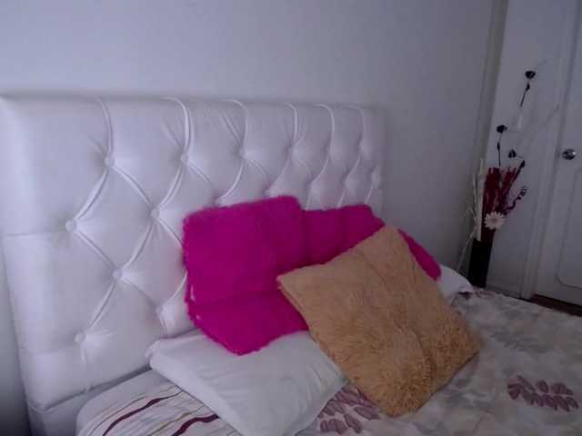 Скриншоты трансляции Saamanthaa