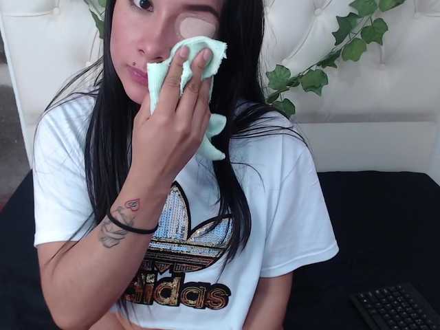 Скриншоты трансляции SabinaAdams