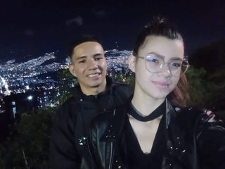 Эротический видеочат sabrina-jeremy