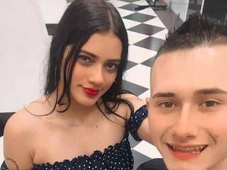 Эротический видеочат sacha-adam