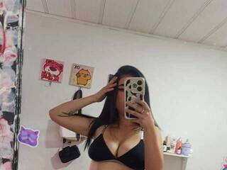 Эротический видеочат sahmara1