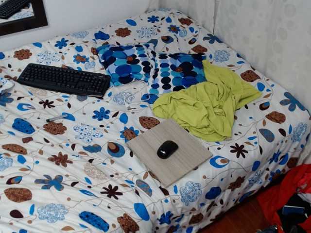 Скриншоты трансляции Sara1Sofia22