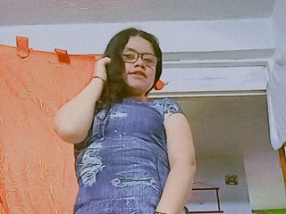 Эротический видеочат SaraaTompson