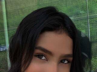 Эротический видеочат sarah-fenty