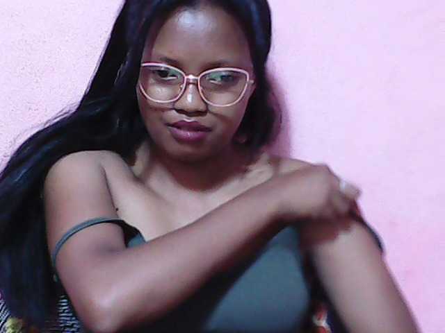 Скриншоты трансляции sarahmimie