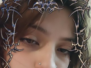 Эротический видеочат SARAI-PETITE