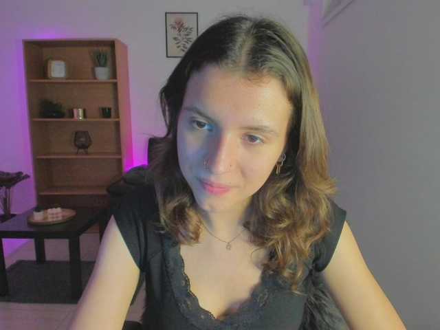 Скриншоты трансляции SaraJaay18