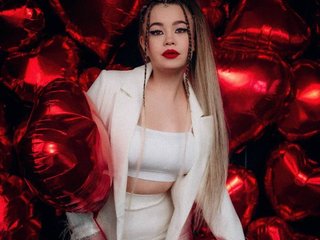 Эротический видеочат SaraKox