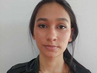 Эротический видеочат saralione