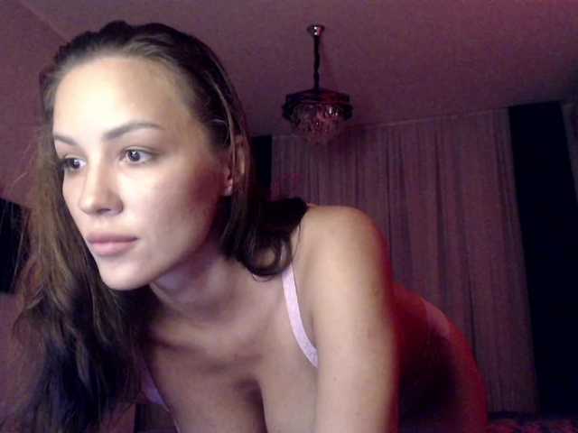 Скриншоты трансляции SarinnnaLuv