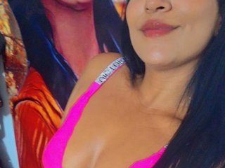 Эротический видеочат Sasha-Warbeck