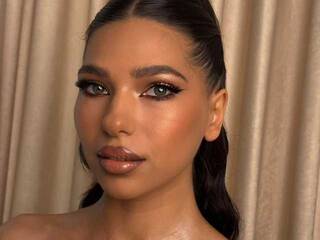 Эротический видеочат Sashaluvv