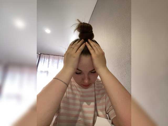 Скриншоты трансляции CandyFlipGirl